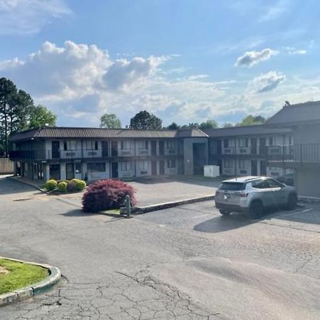 Western Inn Marietta Смирна Екстер'єр фото