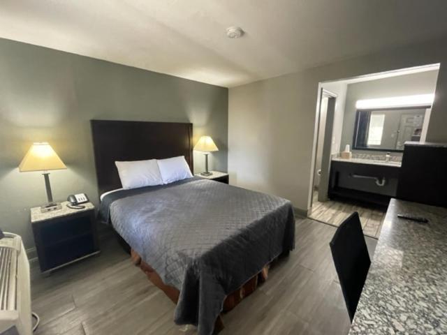 Western Inn Marietta Смирна Екстер'єр фото